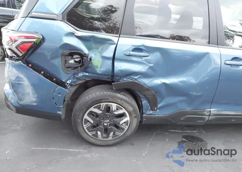 2025 Subaru Forester Premium z USA, uszkodzony, nr VIN JF2SLDDC2SH425558